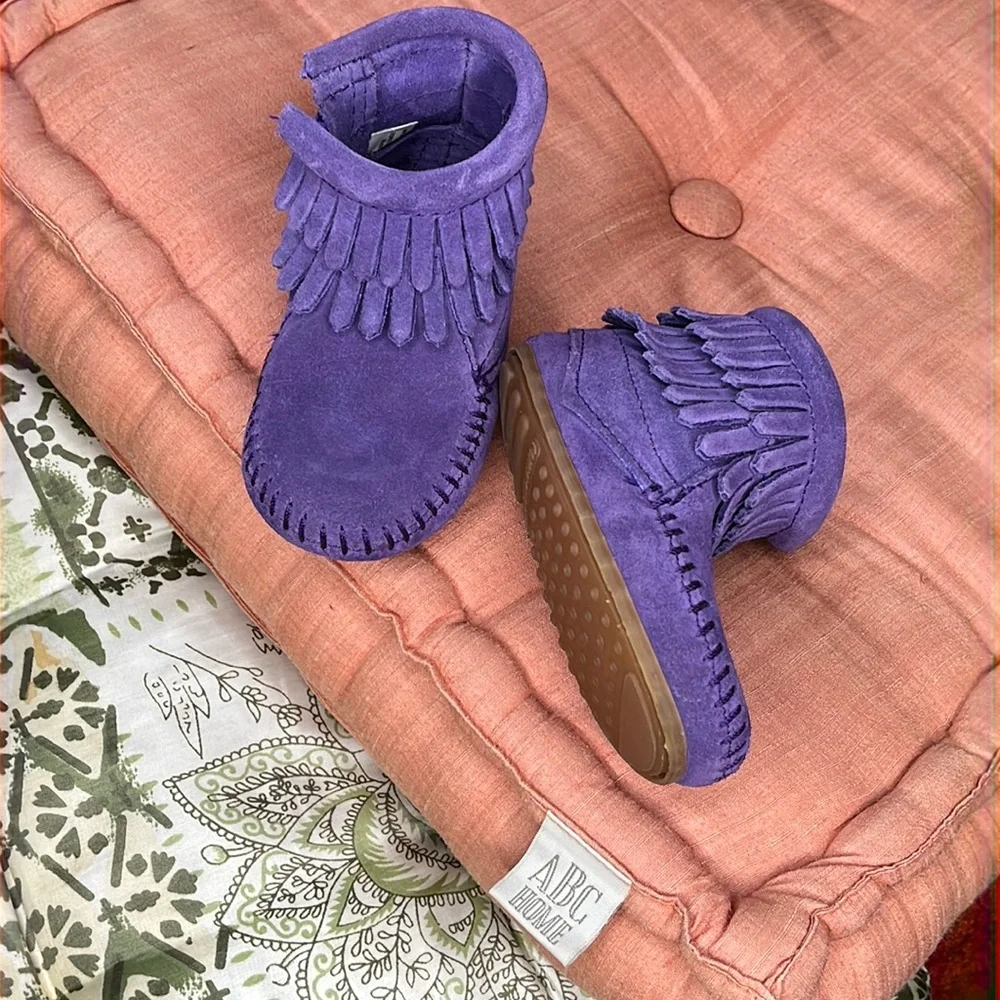 Minnetonka suede waterproof purple bootie mid high toddler 4